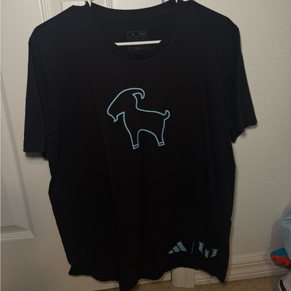 Black GOAT Graphic T-Shirt